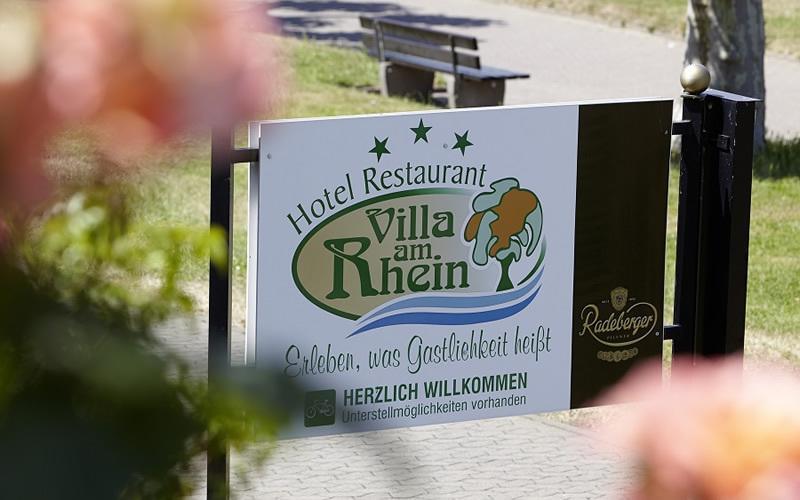 Hotel Villa Am Rhein Андернах Екстер'єр фото