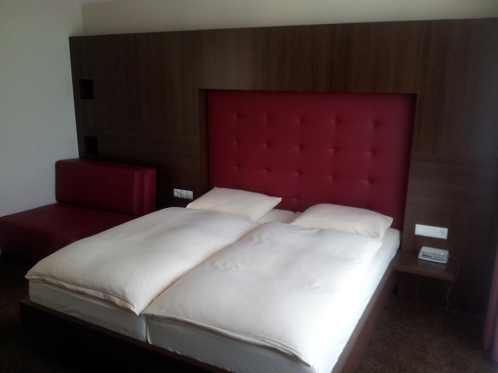 Hotel Villa Am Rhein Андернах Номер фото