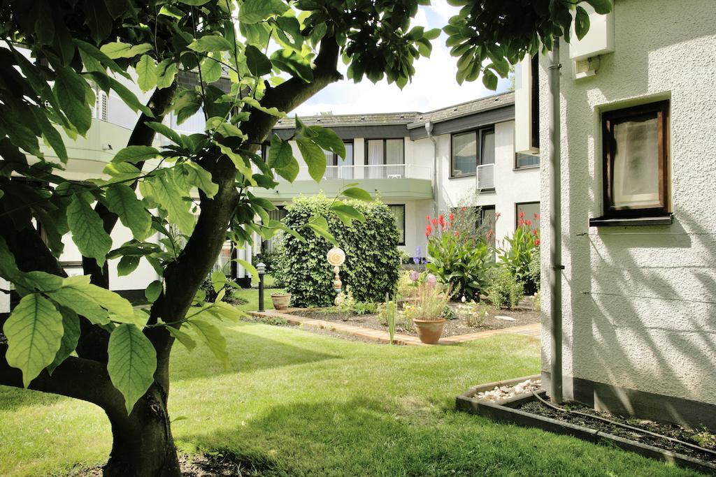 Hotel Villa Am Rhein Андернах Екстер'єр фото
